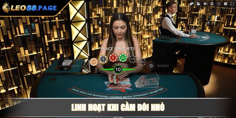 Poker LEO88 - Cách Chơi Chi Tiết Và Bí Quyết Thắng Từ Cao Thủ 4 Linh hoạt khi cầm đôi nhỏ